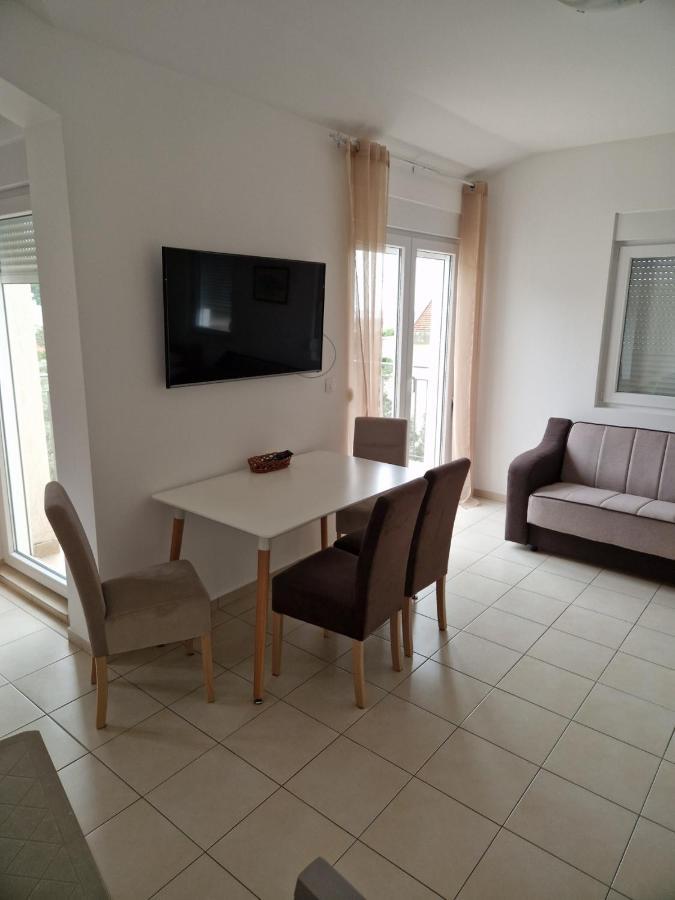 Apartmani Marina Kopitovic Petrovac Εξωτερικό φωτογραφία