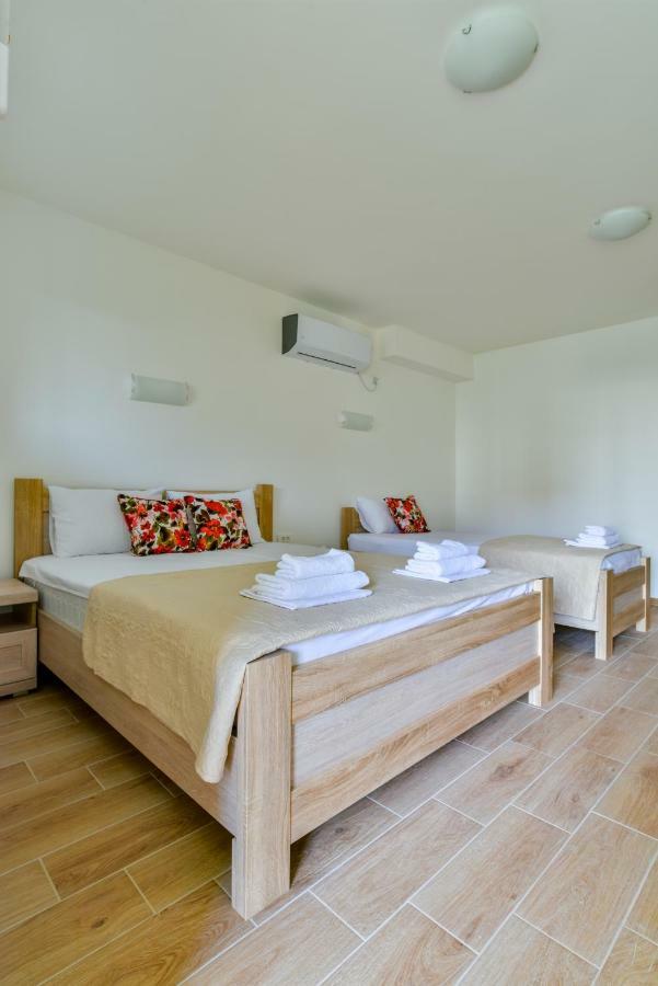 Apartmani Marina Kopitovic Petrovac Εξωτερικό φωτογραφία