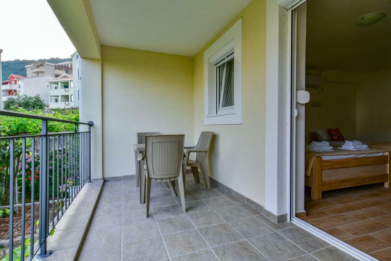 Apartmani Marina Kopitovic Petrovac Εξωτερικό φωτογραφία