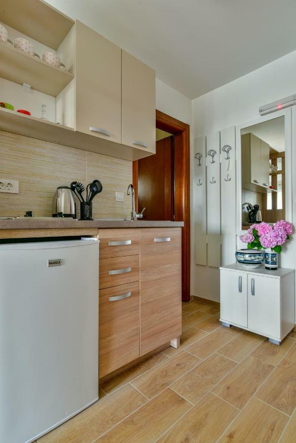 Apartmani Marina Kopitovic Petrovac Εξωτερικό φωτογραφία